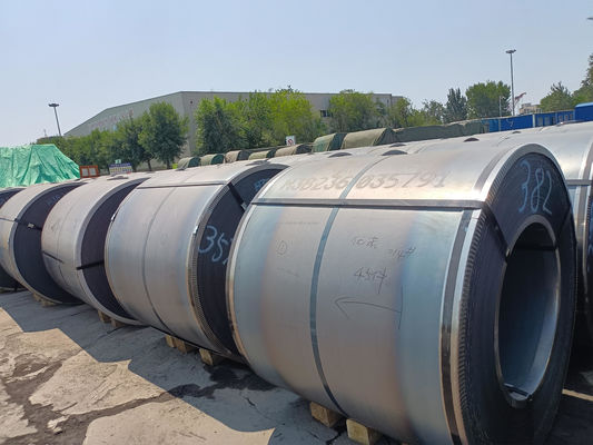 Q195 Q235 Q345 Q235B 0,8-300 mm Dikte MS HRC ijzer laag koolstofgehalte warmgewalst staal spoel voor container- of bulkvervoer