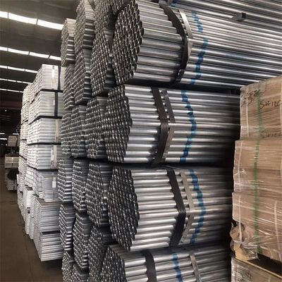 API 5L warm gedompelde gegalvaniseerde ronde stalen buis met 0,45 mm dikte en 0,35 mm tolerantie lengte 1-6m