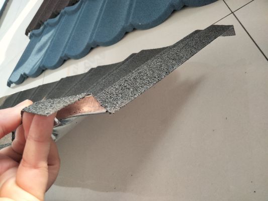 Steenbedekte stalen daktegel Romeinse tegel met 20 g-275 g/m2 zinkcoating en PVOC-certificering