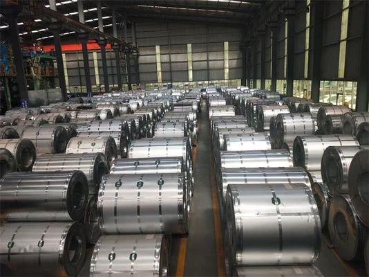 Grote tonnage DX51D Z275g 1219mm Breedte Big Spangle GI Hot Dip Galvanized Steel Coil met ±1% Tolerantie en Monsters