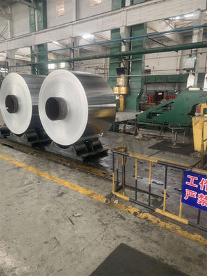 3004 1,2 mm 1,5 mm 1,8 mm Aluminium plain coil Aluminium flitsende spoel met regelmatige spangle en ± 1% tolerantie