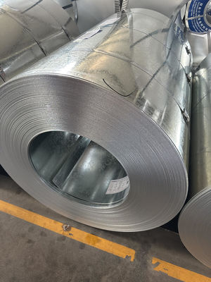 JIS-standaard Big Spangle gegalvaniseerde stalen spoel Z275 met 0,35 mm dikte en 3-8 ton spoelgewicht