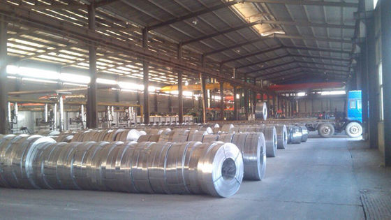 0.3mm dikte dx51d gegalvaniseerde stalen band met topkwaliteit Standard AiSi lengte als klant vereiste