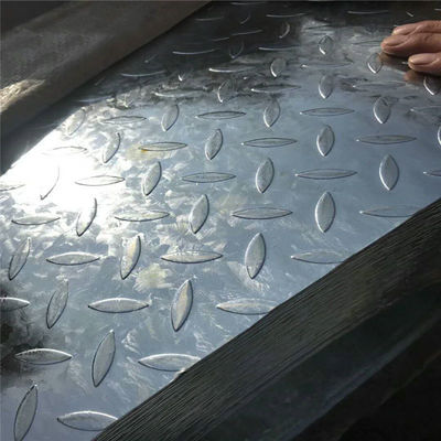 Gegalvaniseerde oppervlaktebehandeling A36 gekabelde koolstofstaalplaat 1500 mm breedte en 2-8 mm dikte voor metalen dakbedekking