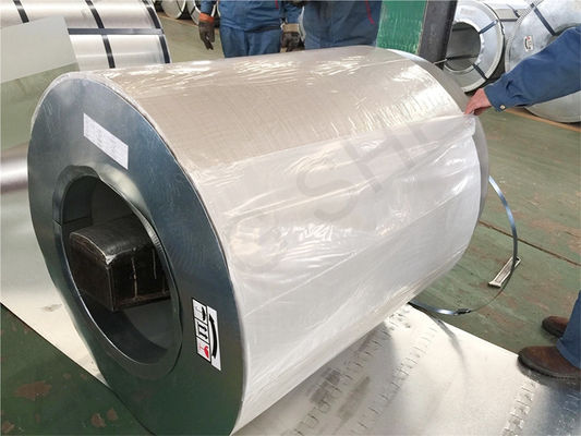 Techniek Koudgewalste PPGI dubbelkleurige gi ijzerplaat spoel z40 verf 15/20 RAL9001 gegalvaniseerd stalen spoel voor dakbedekking