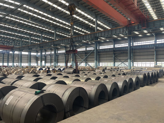 ASTM A36 2,5 mm 3 mm dikte stalen spoel Warmgewalste stalen strippen in spoelen voor scheepsplaat koolstofstaal