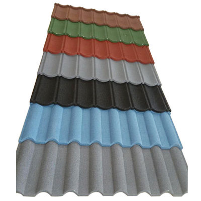 PVC-materiaal en 2,7 kg/pcs Gewicht Blauw Anti-Fade Stone metalen dakpannen met hoge duurzaamheid