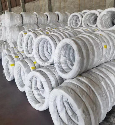 SAE1006 SAE1008 SAE1010 Carbon Gi draad voor het maken van spijkers gegalvaniseerde ijzeren draad Tolerantie ± 1% Verwerkingsservice Afspoelen