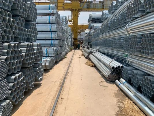 Ronde sectie ASTM A106 Sch 40 ERW GI gegalvaniseerde staalpijp met ±1% tolerantie