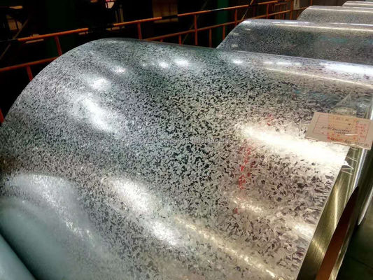 Minimum Spangle 0,6mm Stalen spoel Z275 Warm gedompelde gegalvaniseerde stalen spoel Gi-plaat voor dakbedekking Plaat Regelmatige Spangle
