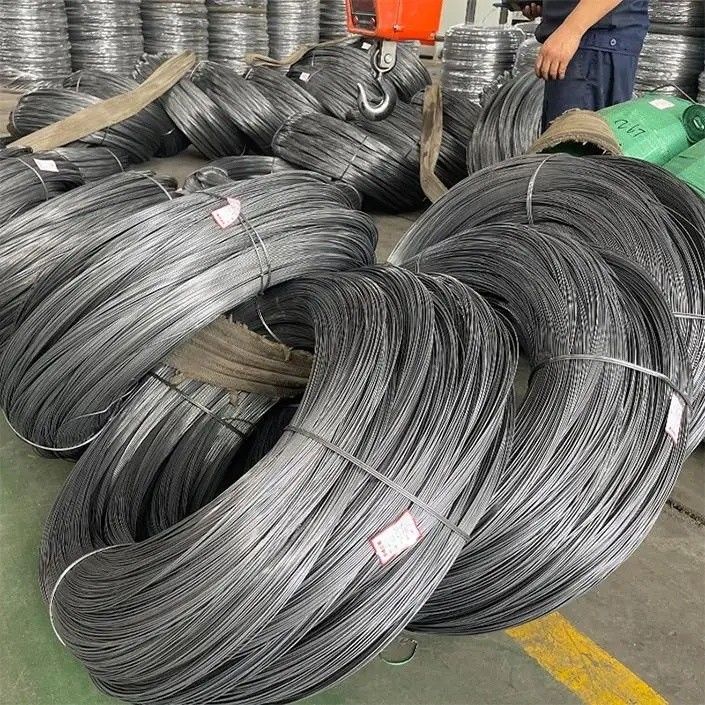Q195 Q235 6,5 mm laag koolstofgehalte warmgewalste stalen draadstaaf gegrilde zwarte draad vrij monster diameter 0,6 6,0 mm